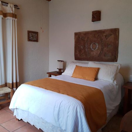 Casa D'Lobo Hotel Boutique Malinalco Exteriör bild
